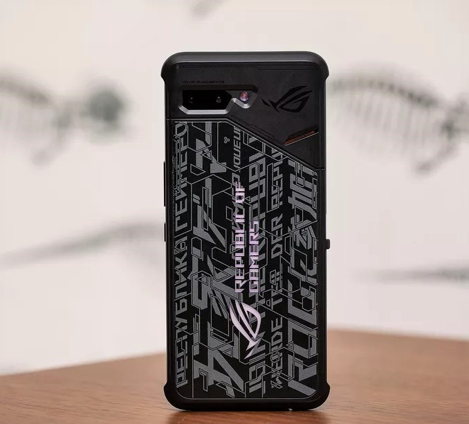 isnt-good-for-gaming-asus-rog-phone-2